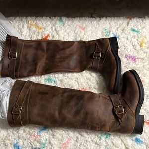 Jeffery brown boots size 8